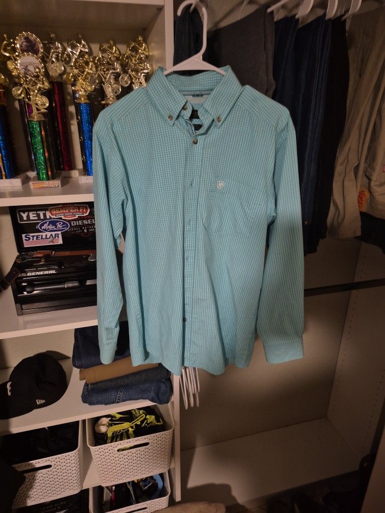 Small Ariat Button Up