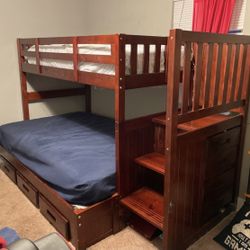 Bunk Beds With Tons Of Storage 