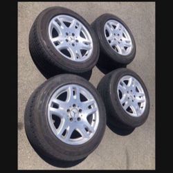 4 —- 225/55r16 5x112 5x4.41 Stock Mercedes E420 Audi Vw Rims Wheels Good Tires Treads!!!!!