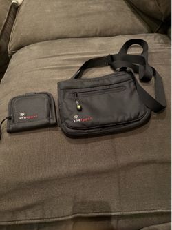 Sherpani purse and wallet