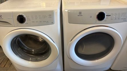 Electrolux Set Of Washer and Dryer