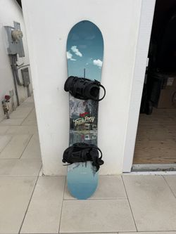 Burton Trick Pony 154 snowboard with Burton bindings