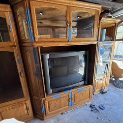 Oakwood Entertainment Center 