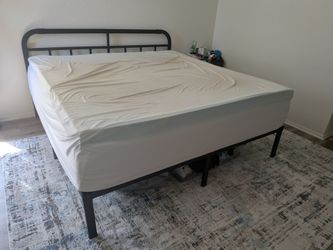 King sized Zinus foam mattress with metal base w/headboard