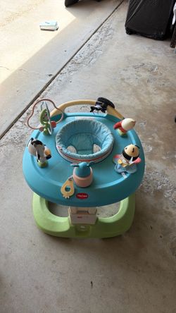Tiny Love 4-in-1 Here I Grow Activity Center/Walker