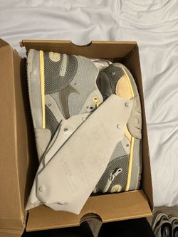 Nike Travis Trainers 