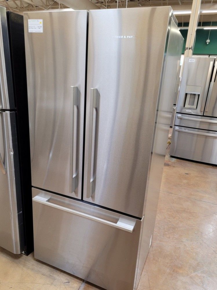 Fisher and Paykel 32" Refrigerator