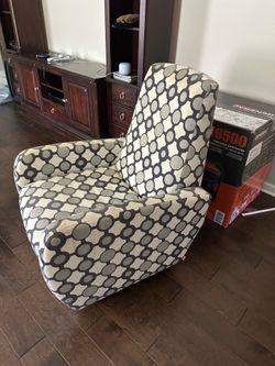 Swivel rocker chair