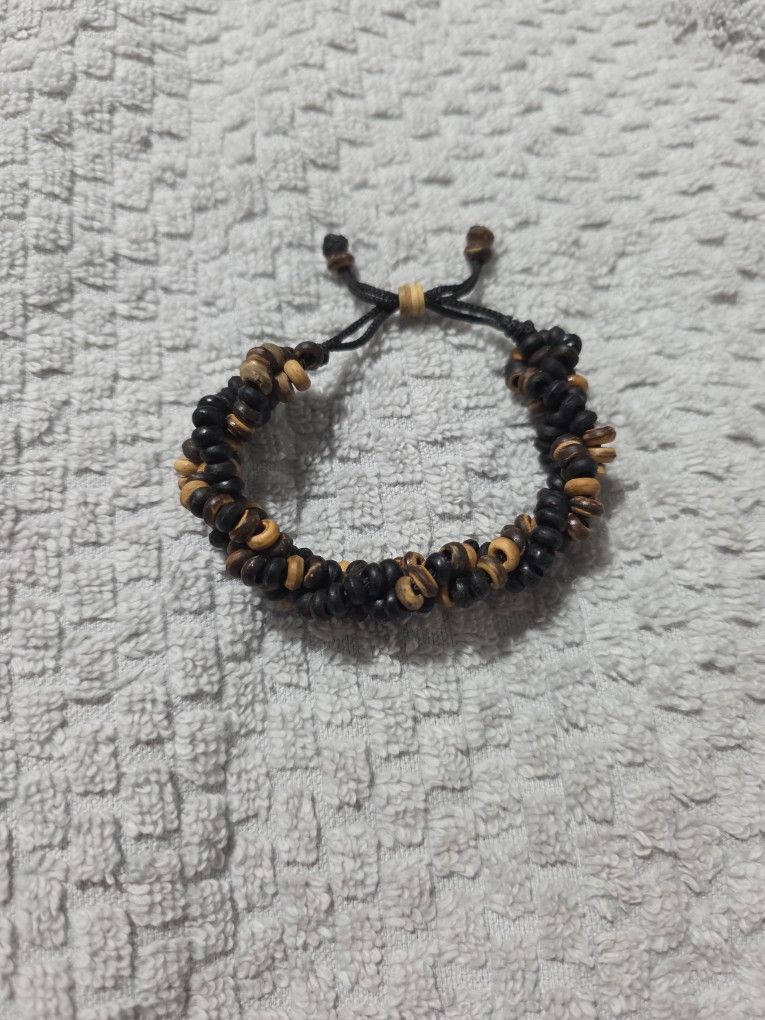 Vintage-Style Handmade Beaded Bracelet