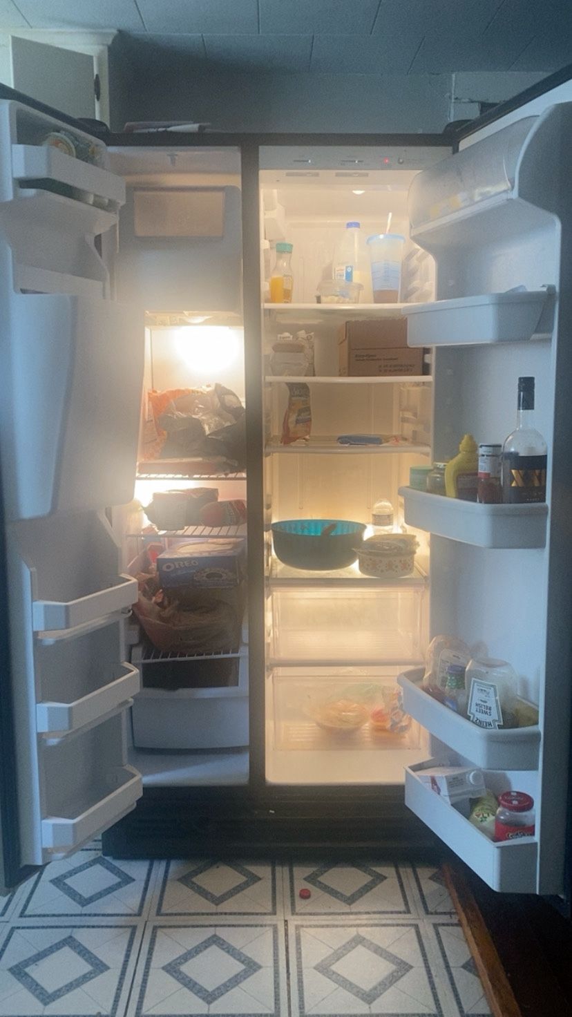 Maytag Fridge And Freezer