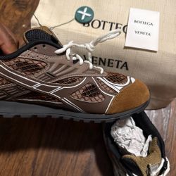Bottega sneakers