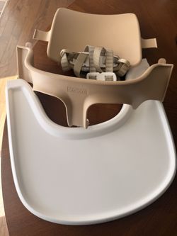Stokke Tripp Trapp infant seat and tray