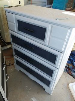 Chest of drawers