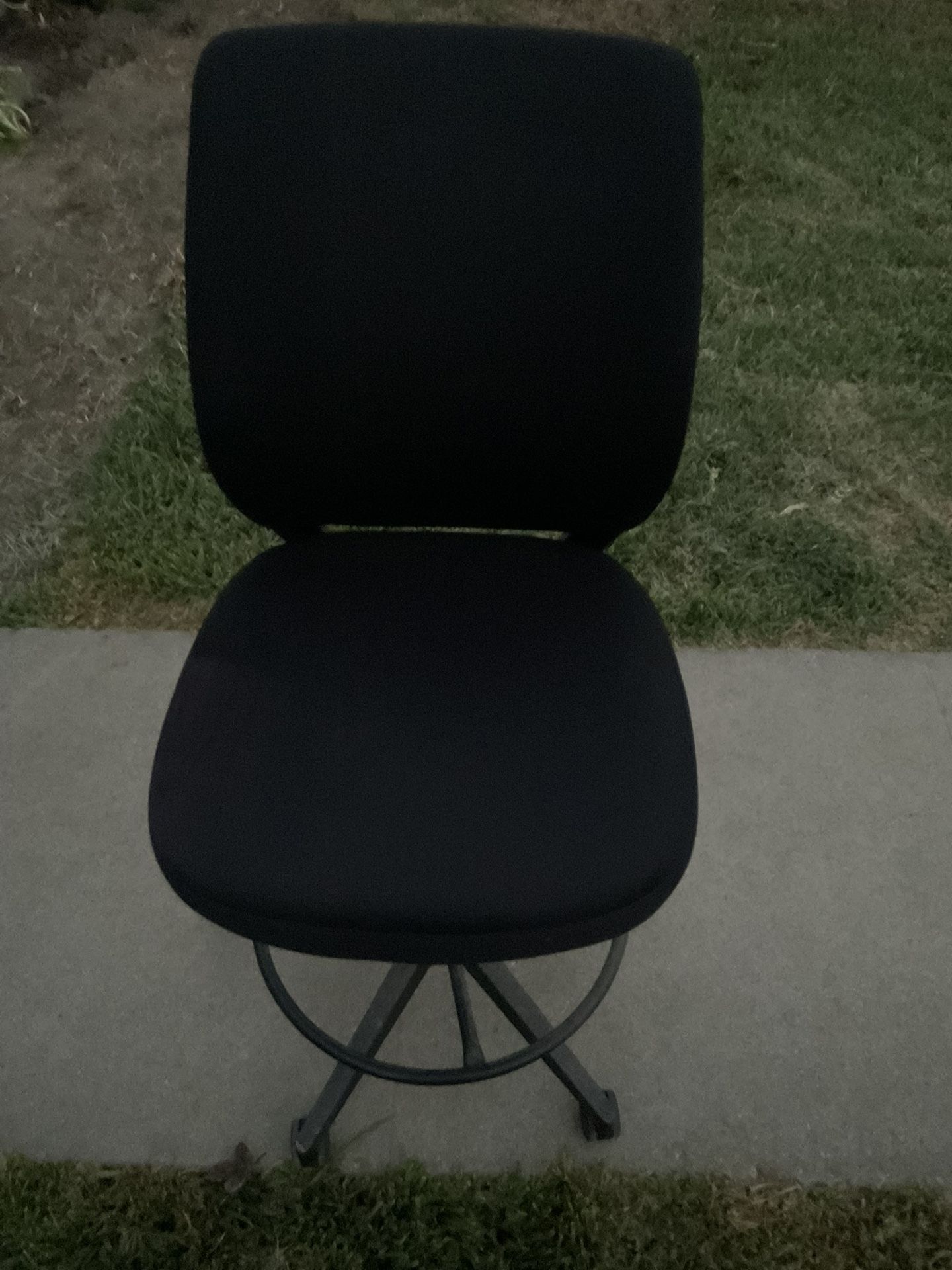 Drafting office chair/ Silla de oficina