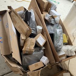 Have This Two Boxes , Money Flippers Goody Box’