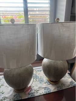 2 lamps