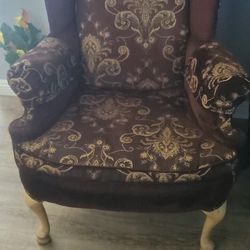 Captain Chairs 