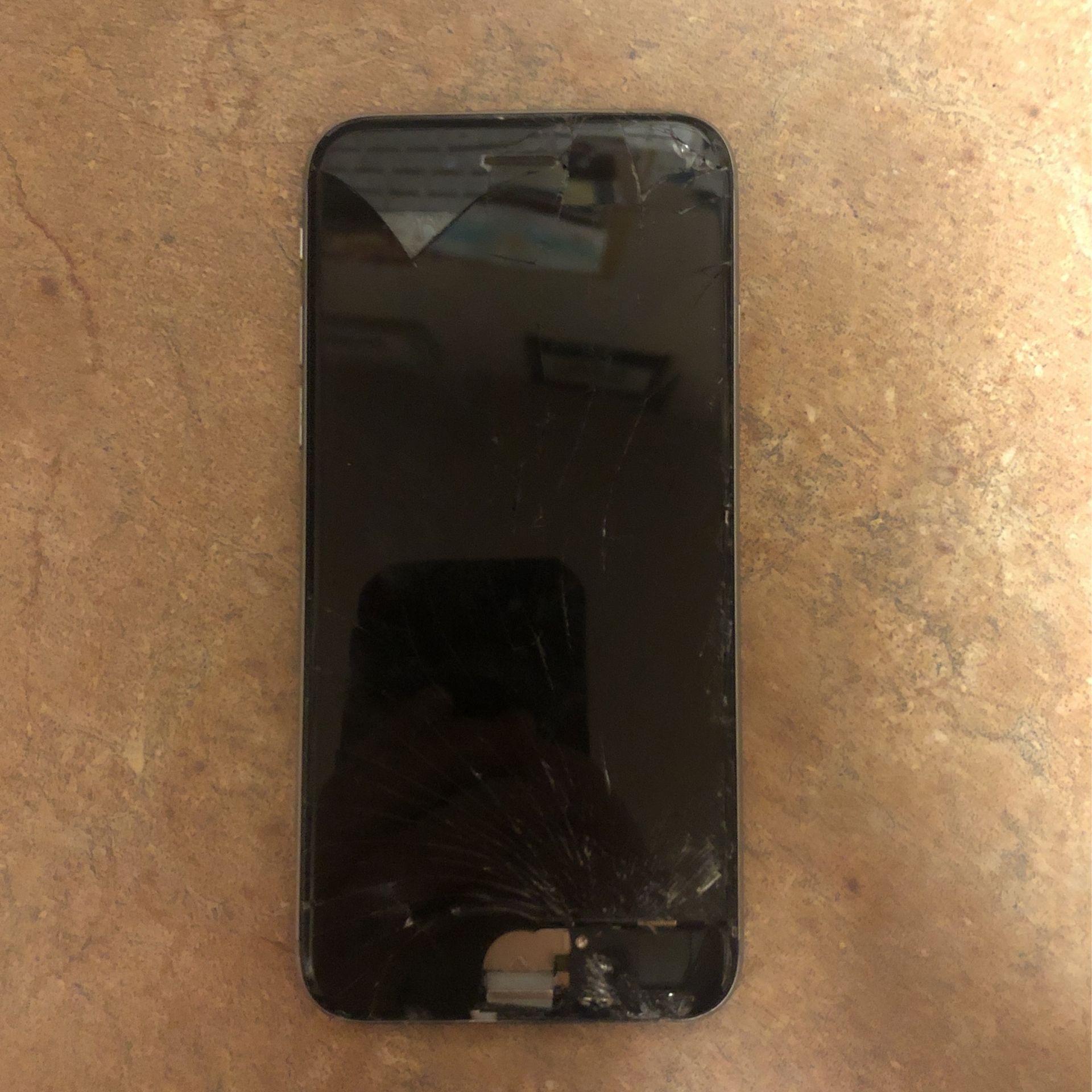 iPhone 6S (For parts ) Only Meet