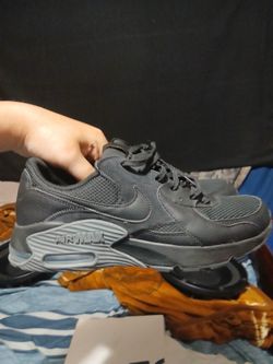 New in Box Nike Air Max Exceed men’s size 10.5