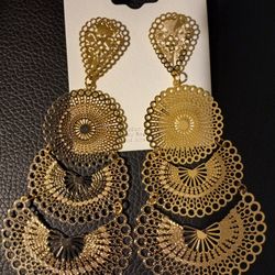 Gold Tone Filigree Light Weight Round Triple Circle Earrings 