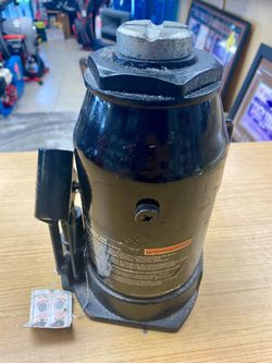 Husky 20 Ton Hydraulic Bottle Jack