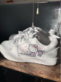 Hello Kitty Shoes