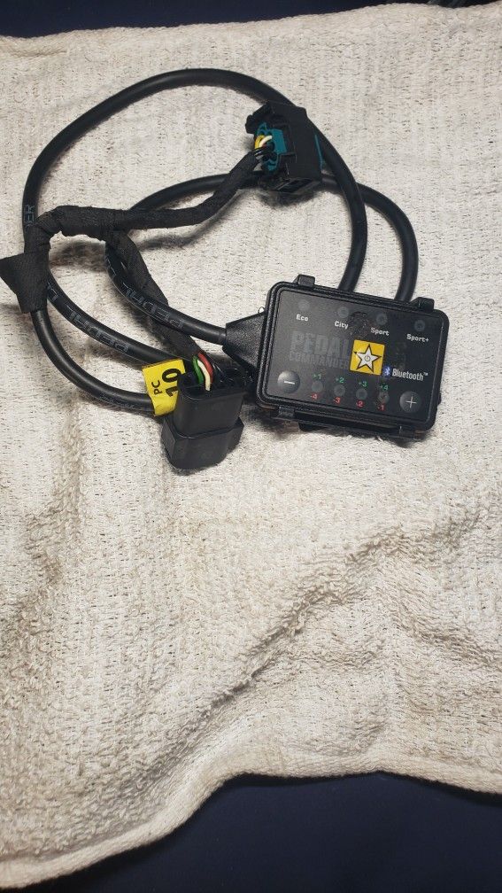 Bmw PEDAL COMMANDER for BMW 3 Series 2006-2012