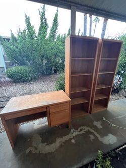 Bookshelves/Desk