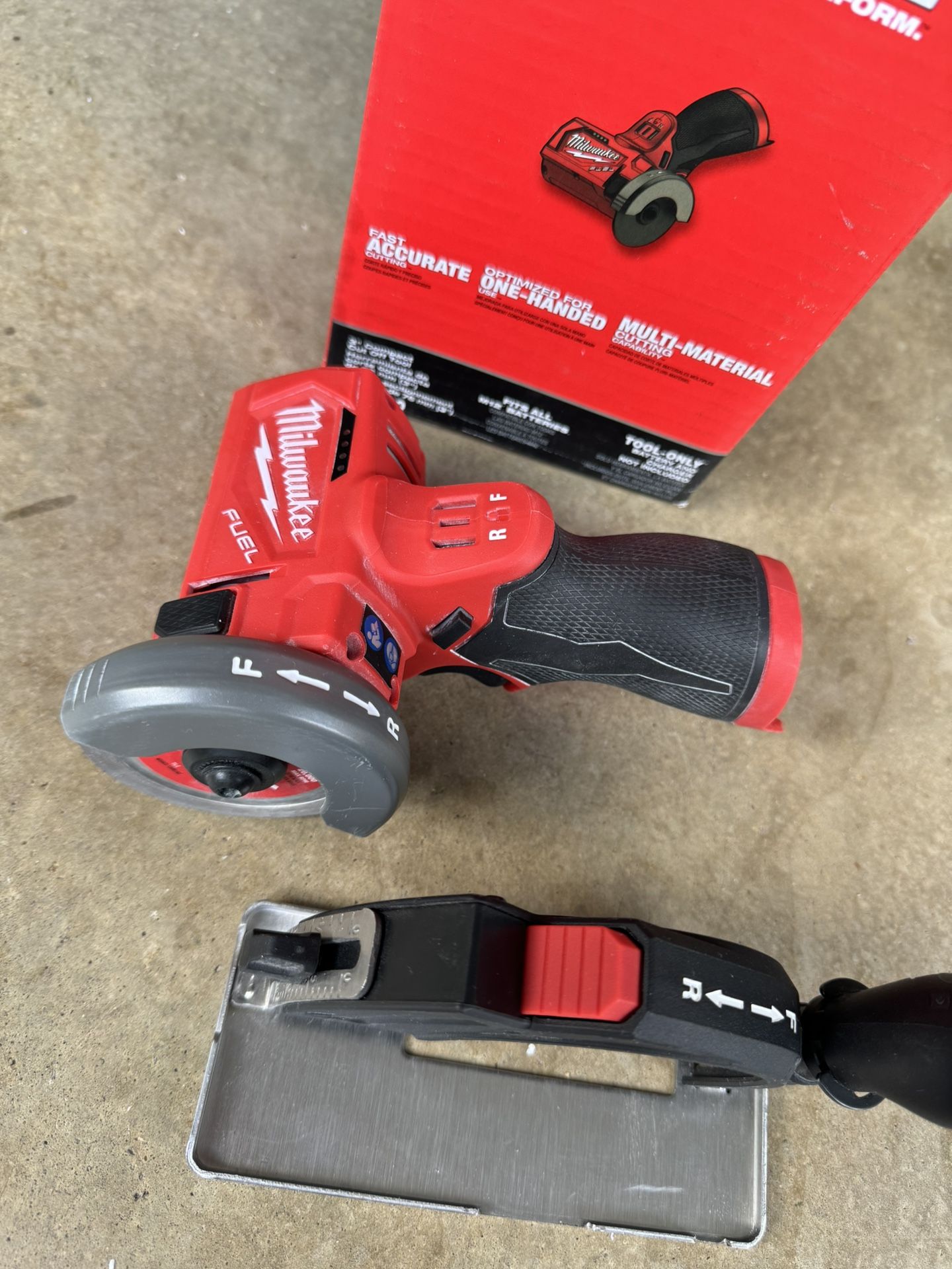 Milwaukee 12v Cut Of Tool( Tool Only)
