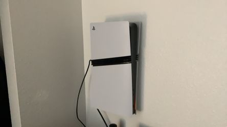 Trading Ps5 pro with 2 controllers with gaming pc