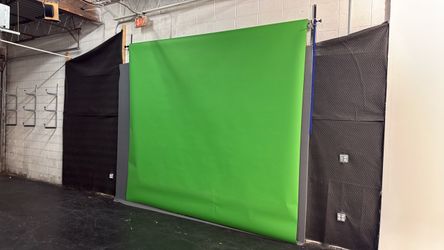 Roll up green screen, 12 feet wide 10 feet tall
