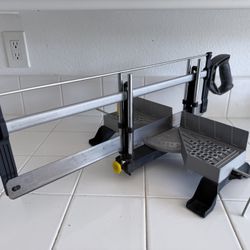 Stanley Aluminum Adjustable Angle Clamping Mitre Box & 22” Saw