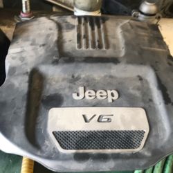 2014 Jeep Engine Cover 