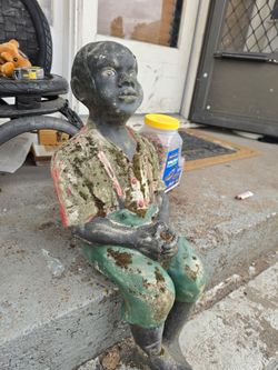 Vintage Concrete Garden Boy Statue – Lawn & Garden Decor