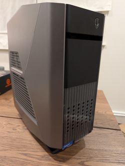 Dell Alienware Aurora R7 Gaming Desktop 