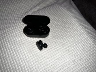 Denon PerL ProWireless Earbuds & Charging case