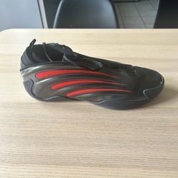Adidas Hardens Black and Red Size 15