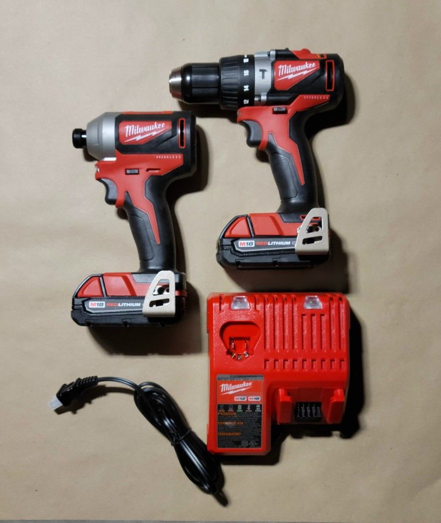 Milwaukee M18 Brushless 1/2 Hammer Drill Kit