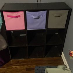 dresser/ shoe rack 