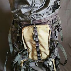 Amazon Basics Internal Frame Hiking Backpack with Rainfly