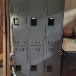 Lockers - 6 Door