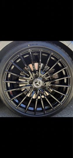 Mercedes 19” new amg style rims new tires set