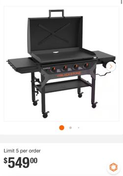 Blackstone - 4 Burner Liquid Propane Outdoor Griddle with Hood in Black