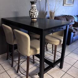Kitchen Table 