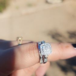 10k Diamond Ring