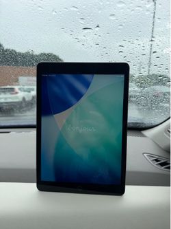 Apple iPad 9th Generation 64GB – Excellent Condition