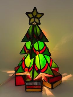 Meyda Tiffany Christmas Tree Stained Glass / Tiffany Specialty Lamp