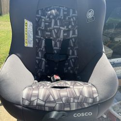 Carseat expires in 2029