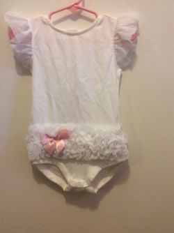 NEW! Gymboree lacy onesie with flutter sleeves