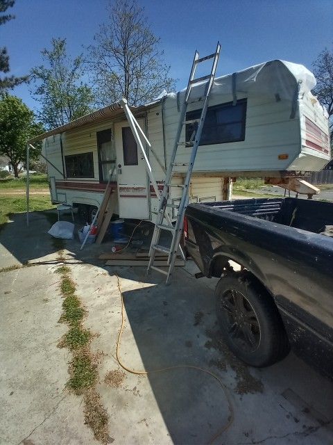 Photo 5 Wheel Camper
